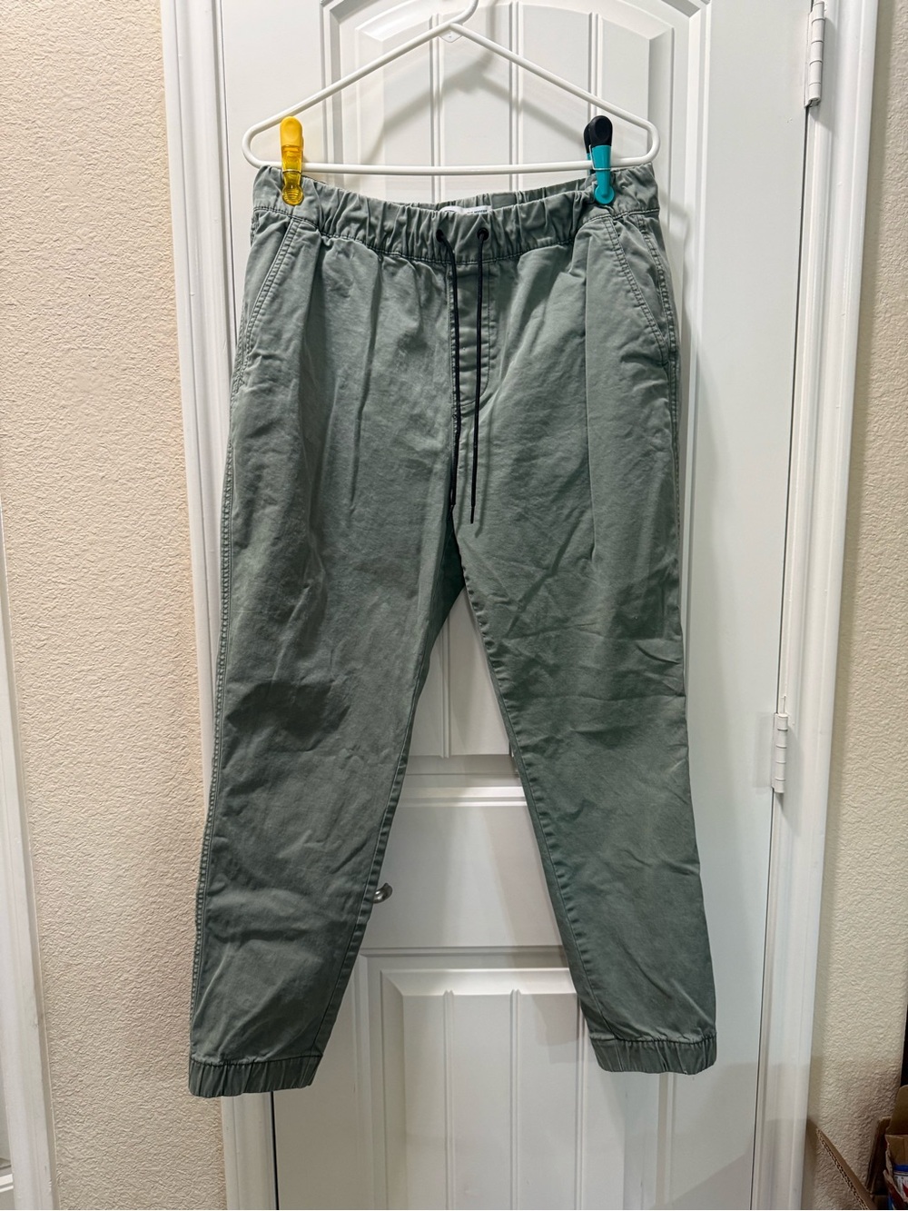 Old Navy Sage Green Elastic Waist Joggers- The Modern Jogger with Built-In-Flex